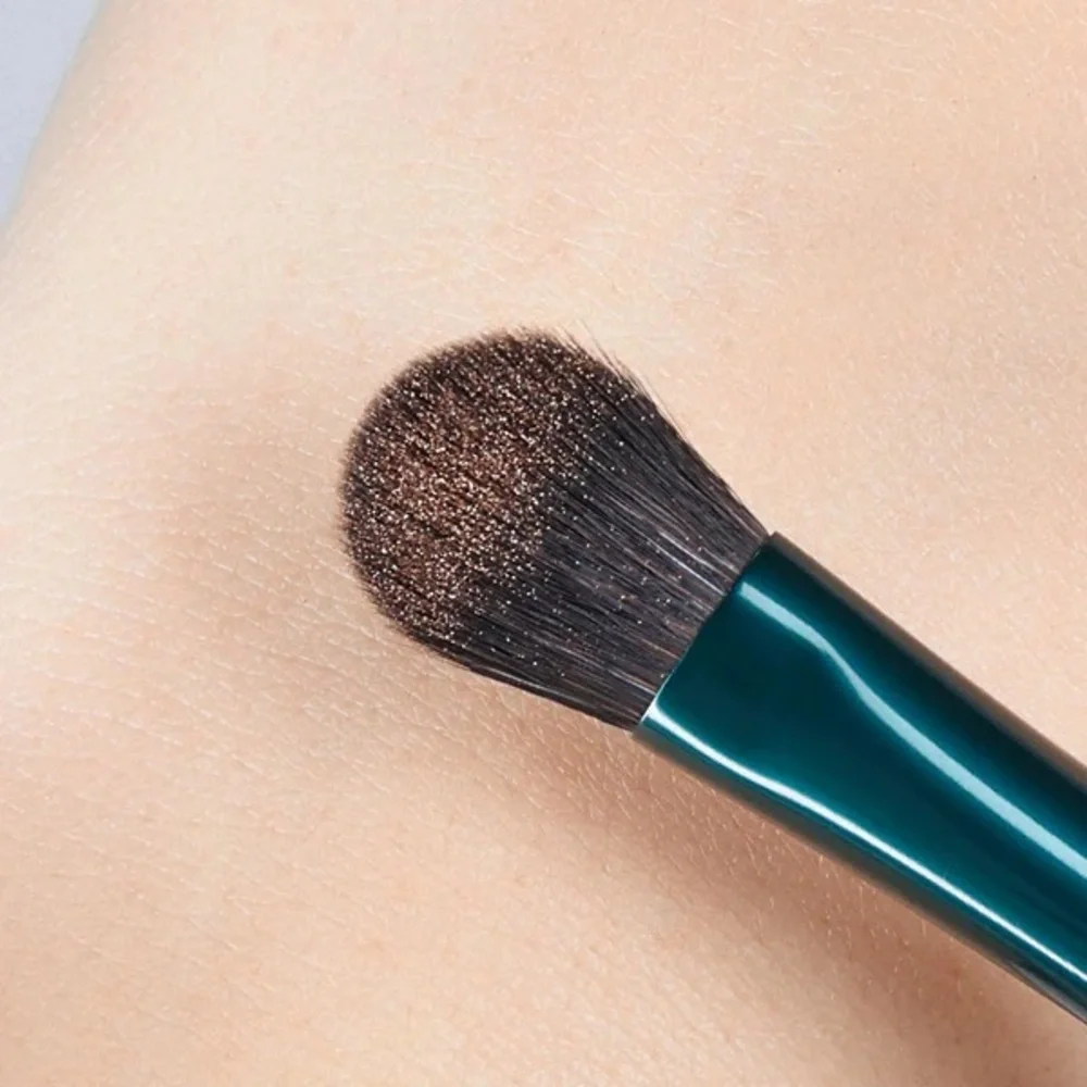 FLORASIS Eyeshadow Blending Brush New in Box